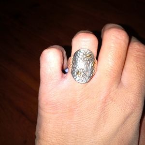 Silver ring with roses